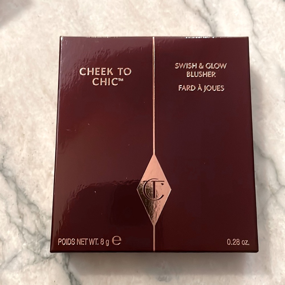 Charlotte Tilbury - Cheek to Chic - Pillow Talk - swish & glow blusher